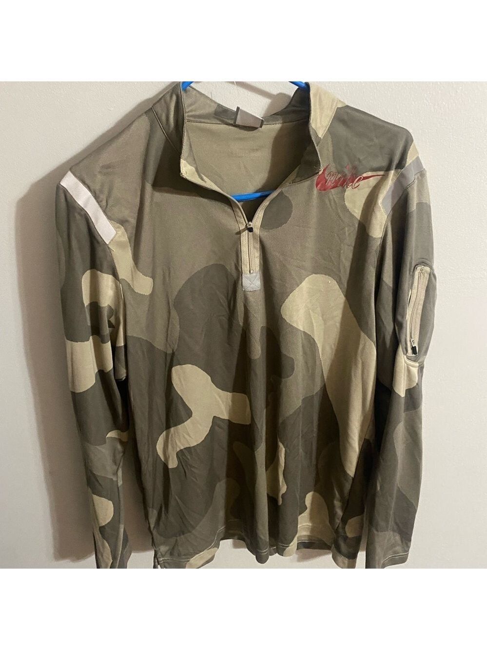Nike Large 1/4 Zip Pullover Camo